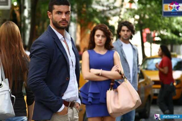 Gizem Karaca Fotoğrafı