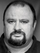 Victor McGuire fotoğrafı