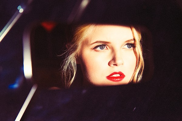 Ana Mulvoy-Ten Fotoğrafı