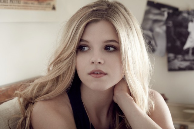 Ana Mulvoy-Ten Fotoğrafı