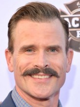 Gabriel Hogan fotoğrafı