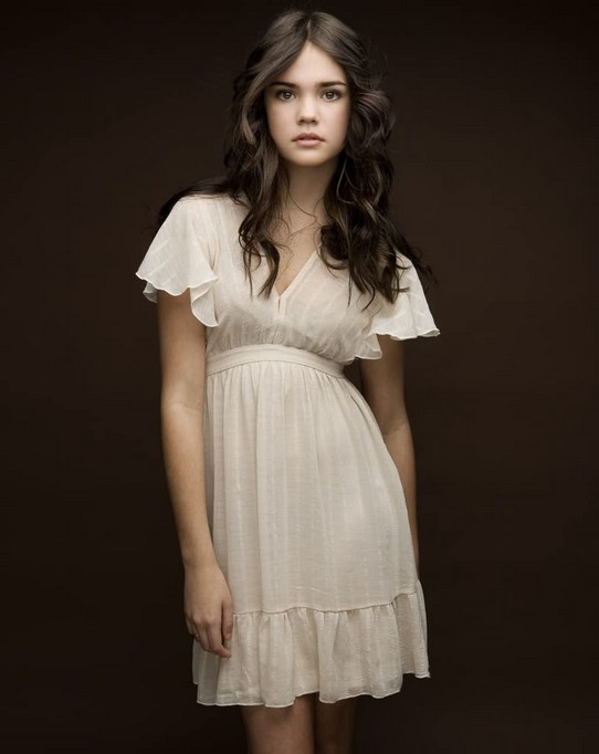 Maia Mitchell fotoğrafı