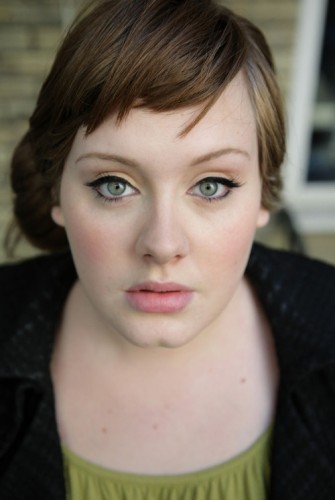 Adele Fotoğrafı