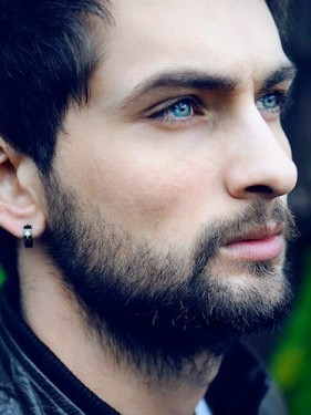 Onur Tuna Fotoğrafı