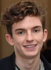 Bill Milner fotoğrafı