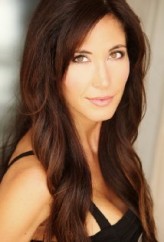 Angie Papanikolas fotoğrafı