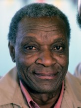 Moses Gunn fotoğrafı