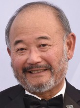 Clyde Kusatsu fotoğrafı