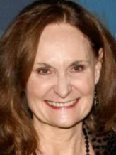 Beth Grant fotoğrafı