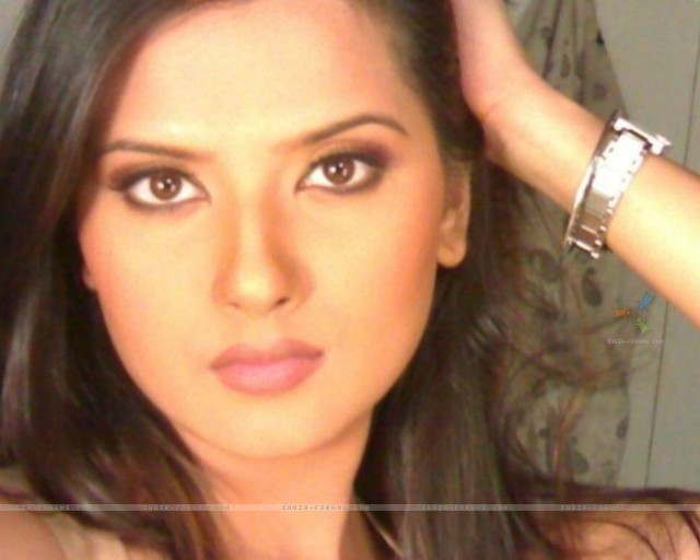 Kratika Sengar Fotoğrafı