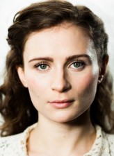 Emily Tucker fotoğrafı