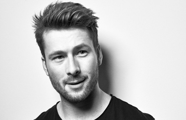 Glen Powell Fotoğrafı