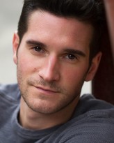 Nick Apostolides fotoğrafı