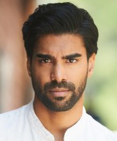 Raymond Ablack fotoğrafı