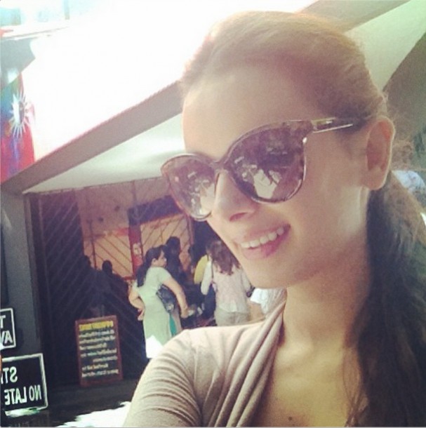 Evelyn Sharma Fotoğrafı