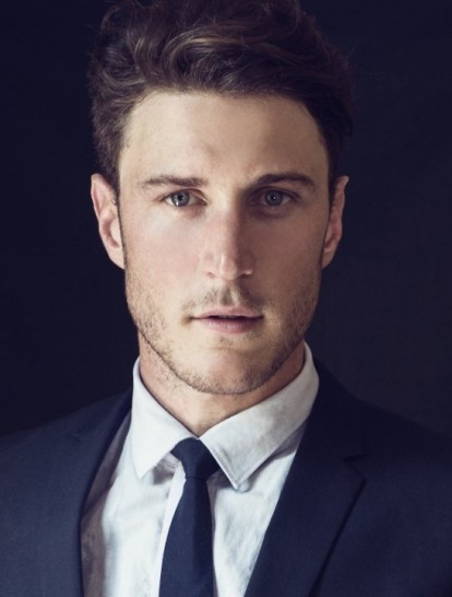 Aaron Jakubenko Fotoğrafı