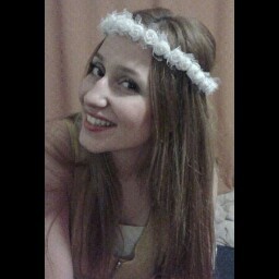 Ece Yentür Fotoğrafı