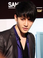 Mike Pirath Nitipaisankul fotoğrafı