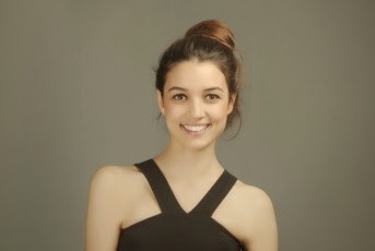 Damla Colbay Fotoğrafı