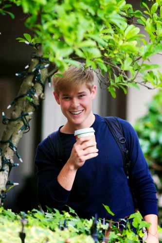 Mason  Dye Fotoğrafı
