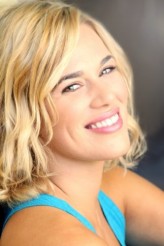 C.J. Perry fotoğrafı