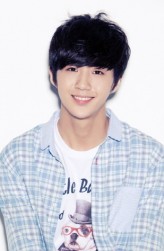 Lee Seung-Yeop fotoğrafı