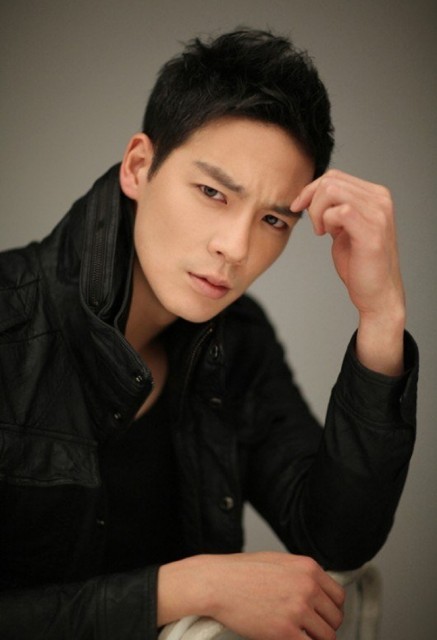 Kang Eun-Tak Fotoğrafı