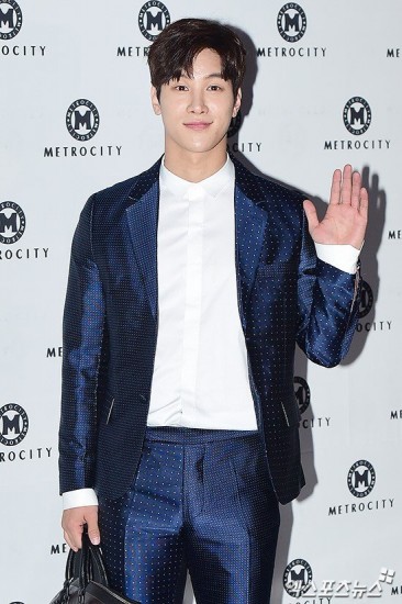 Lee Si-kang Fotoğrafı