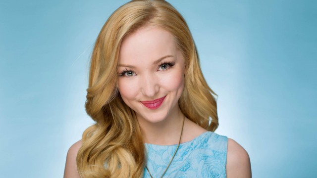 Dove Cameron Fotoğrafı
