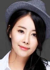 Kang Ye-won  fotoğrafı