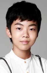 Jung Joon-won fotoğrafı