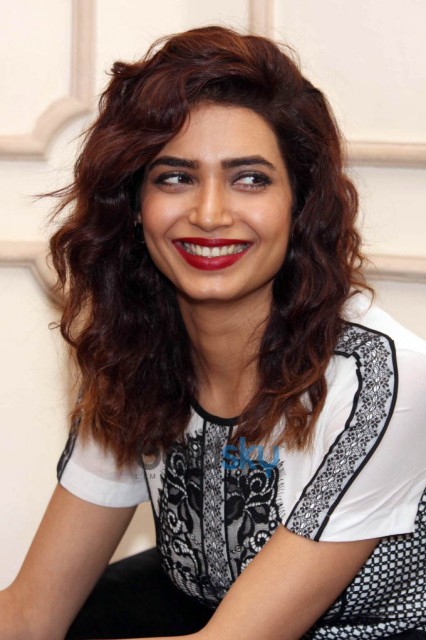 Karisma  Tanha Fotoğrafı