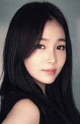 Yoon Jin-sol fotoğrafı