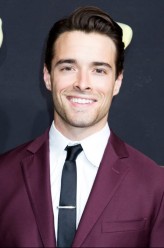 Corey  Cott fotoğrafı