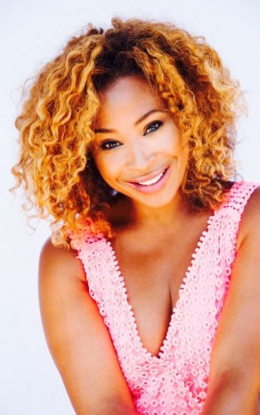 Tanika  Ray Fotoğrafı