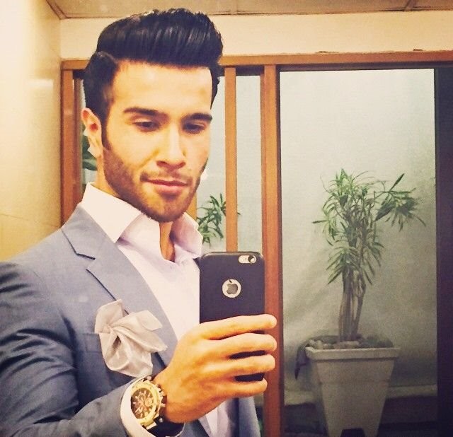 Feroze Khan Fotoğrafı