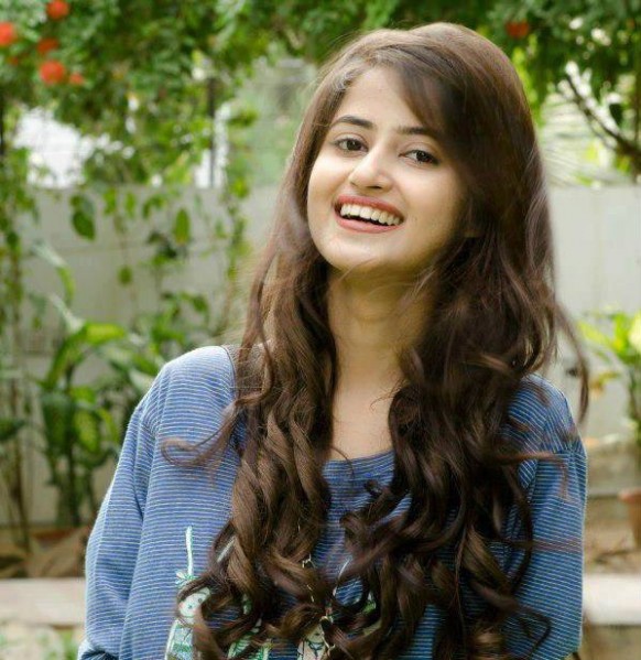 Sajal Ali Fotoğrafı