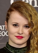 Shannon Tarbet fotoğrafı