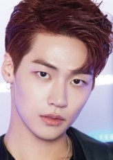 Lee Seung-hyub fotoğrafı