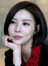 Ko Na-yeon fotoğrafı