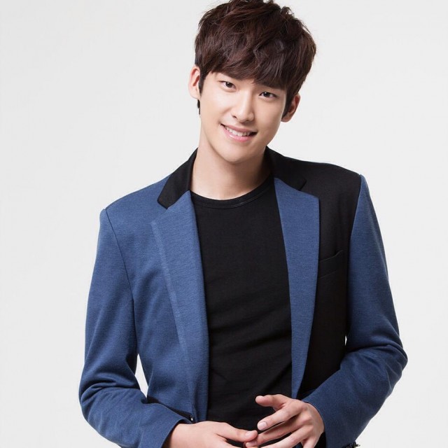 Kim Jin-Yeop Fotoğrafı