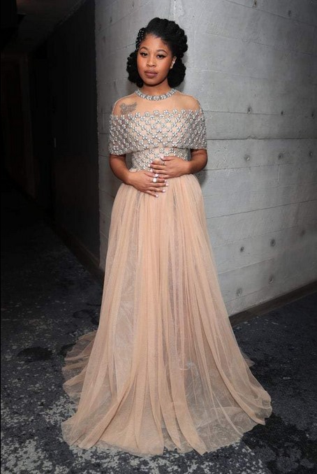 Dominique Fishback Fotoğrafı