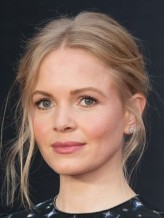 Kate Phillips fotoğrafı