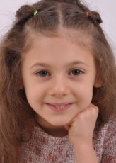 Ela Şen fotoğrafı