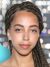 Hayley Law fotoğrafı
