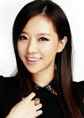 Song Min-Kyeong fotoğrafı