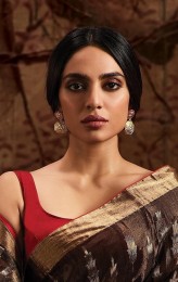 Sobhita Dhulipala fotoğrafı