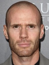 Oliver Trevena fotoğrafı