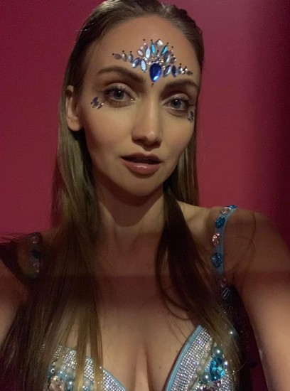 Nika Balina Fotoğrafı