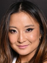 Ashley Park fotoğrafı